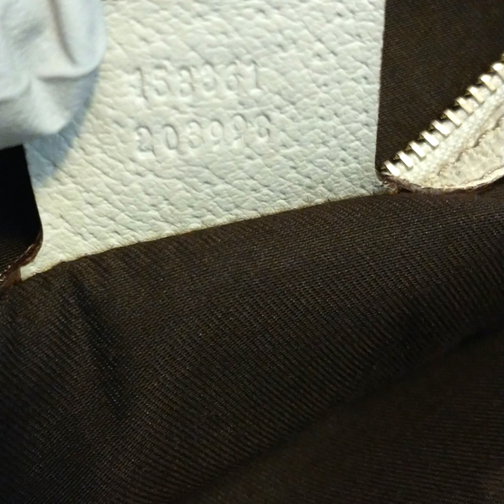 Authentic Vintage Gucci GG Monogram Bag - Picture 5 of 14